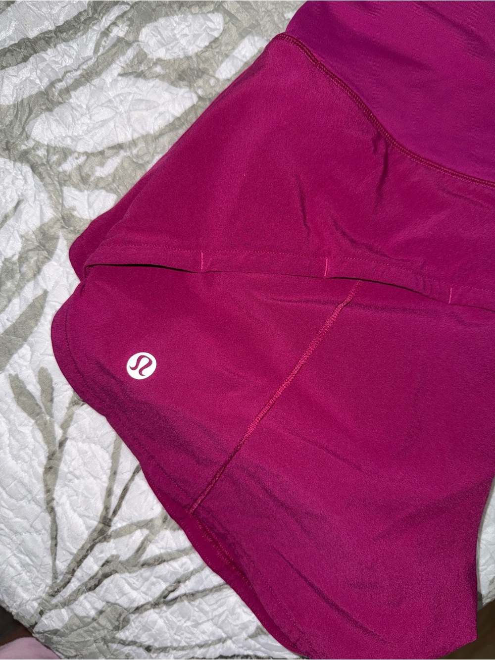 lululemon magenta high rise speed up shorts size 4